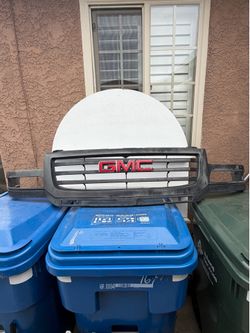 GMC Sierra HD Grille