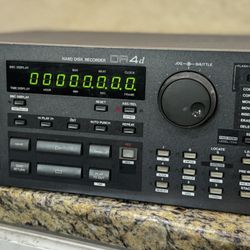 AKAI DR4D PROFESSIONAL 4-TRACK DIGITAL HDD RECORDER