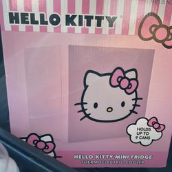 hello kitty mini fridge