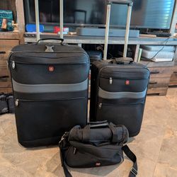 Swiss Gear Black Three-piece Luggage Set