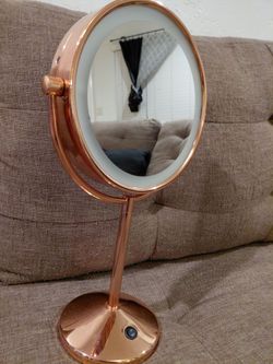 Lighted Makeup Mirror