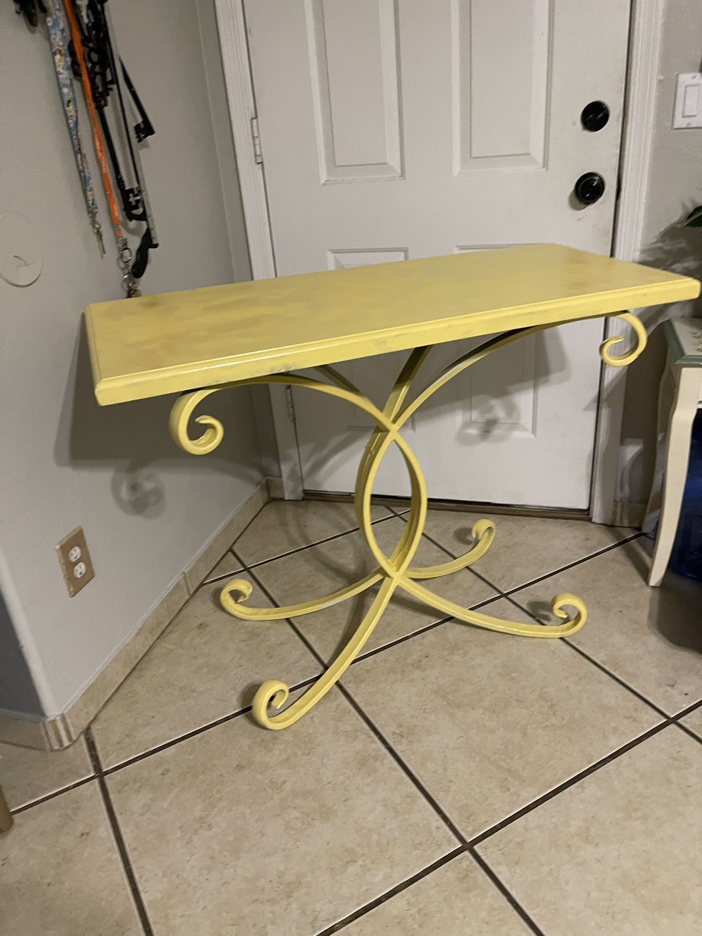 Entry Table Uttermost