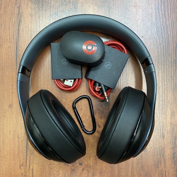 Beats by Dr. Dre Studio 2.0 Wired Over-Ear Headphones