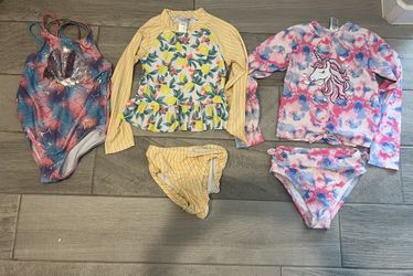 Girls Swimsuits Size M