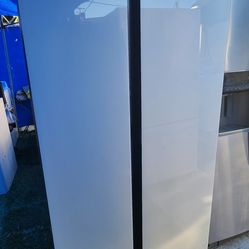 Refrigerator for sale!!!