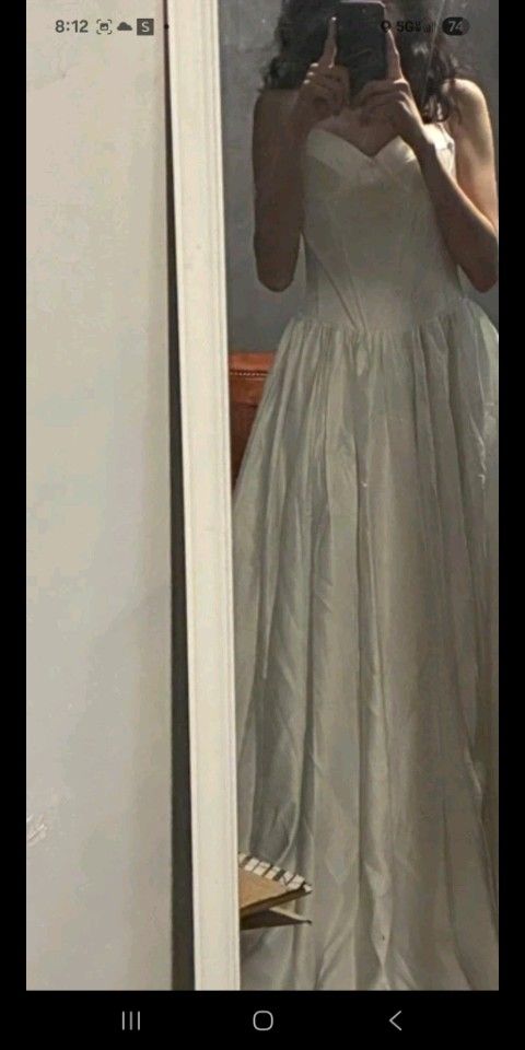 Wedding Dress Size Small Brand New