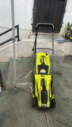 Ryobi 13 In Electric Lawnmower