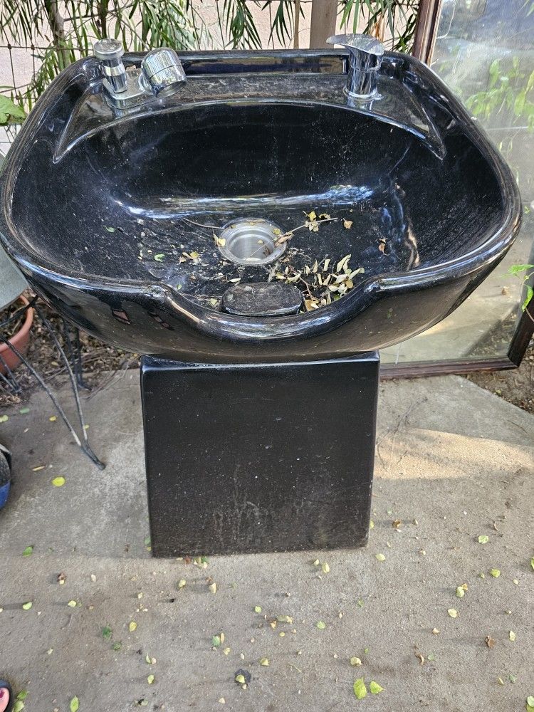 Salon Hair Wash Sink