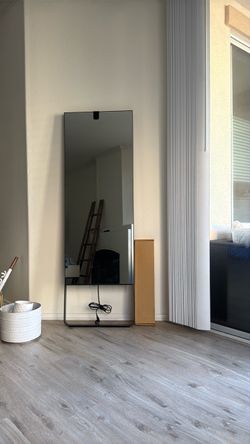 Workout mirror Lululemon