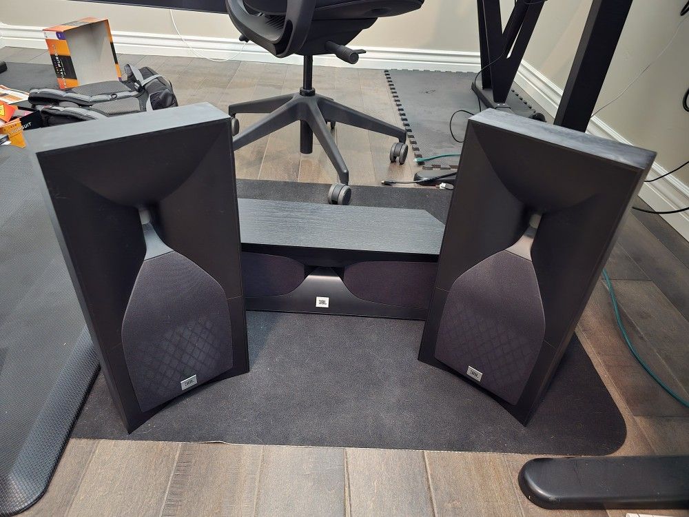 JBL 5 Series Speakers And Matching Center Home Theater