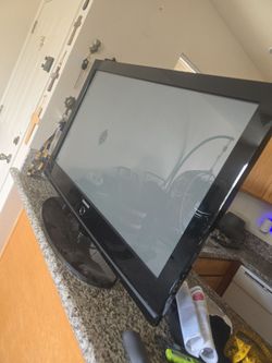 Samsung 42 TV not a smart TV $25