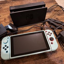 Pristine Nintendo Switch 1 (OG model, 32G, Dockable)