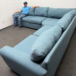 Teal 💎 Blue / Green Corner Sectional Couch with Large Cuddler Corner Piece - Can Deliver *Rare Find