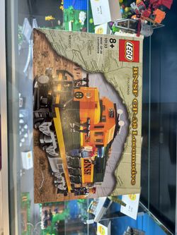Lego BNSF GP-38 Locomotive (10133) Brand New