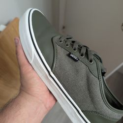 Men 9.5 Vans Atwood Green Shoes