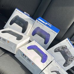 PS4 Controllers 