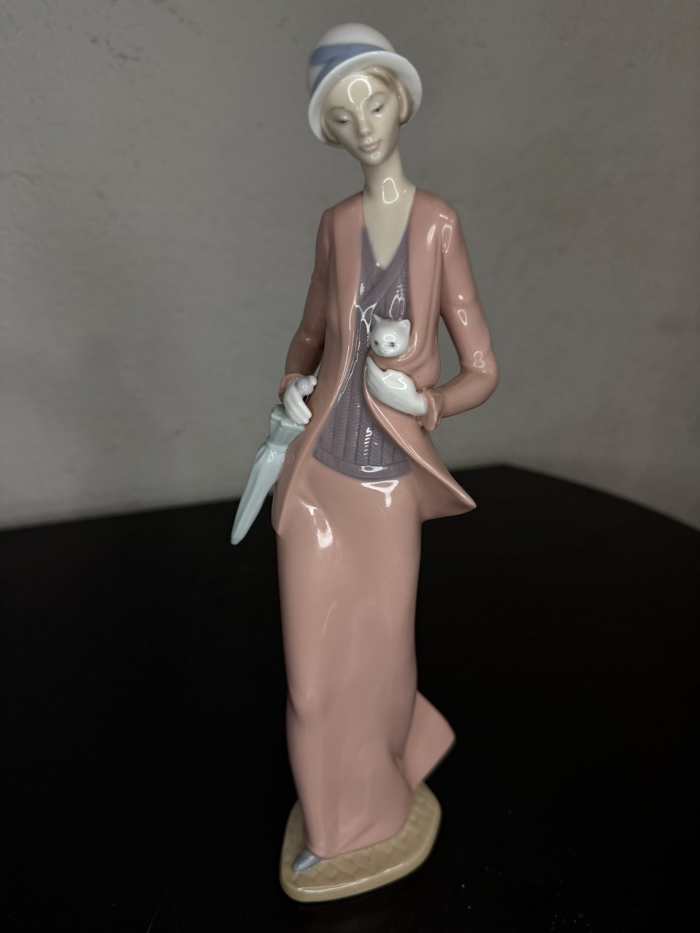 LLADRO NAO Autumn Stroll Gorgeous Tall Figurine 12”H, Retired! , SPAIN