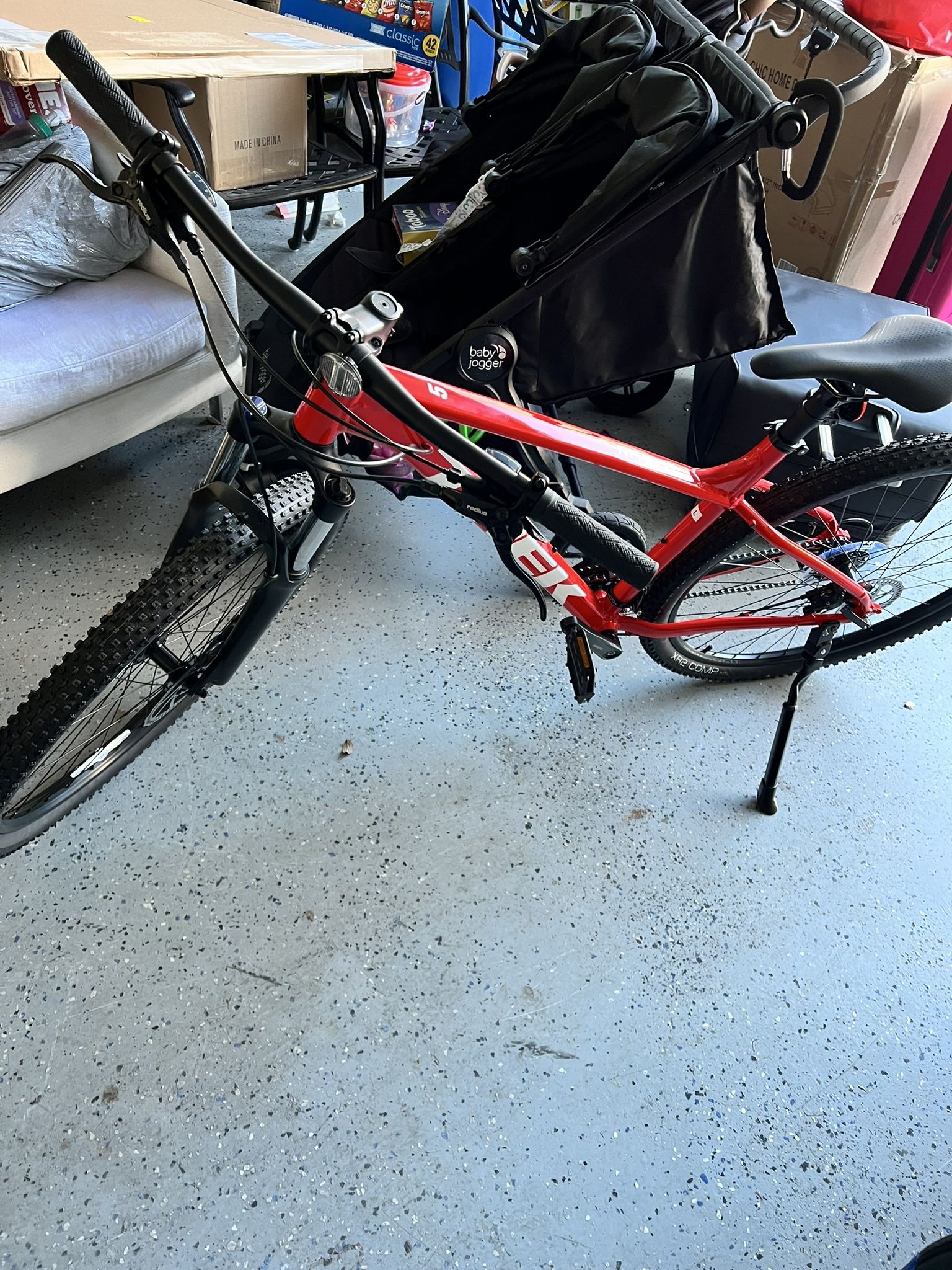 Bike Marlin 5 Gen 3 bike color red New