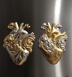 Brand New Absolutely Stunning Tin Hearts Magnets  .  Local Pick Up Each One Is $10 