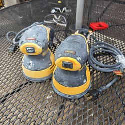 DeWalt 5-inch variable-speed random orbit sander x2 each