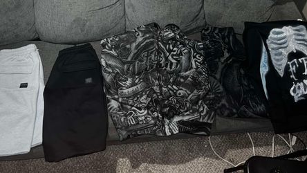 Fb county 2 hoodies, 2 shorts and 1 sweatpant together