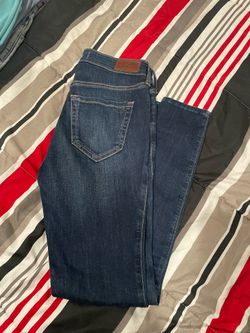 hollister dark wash jeans