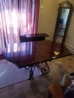 Dinning Room Table