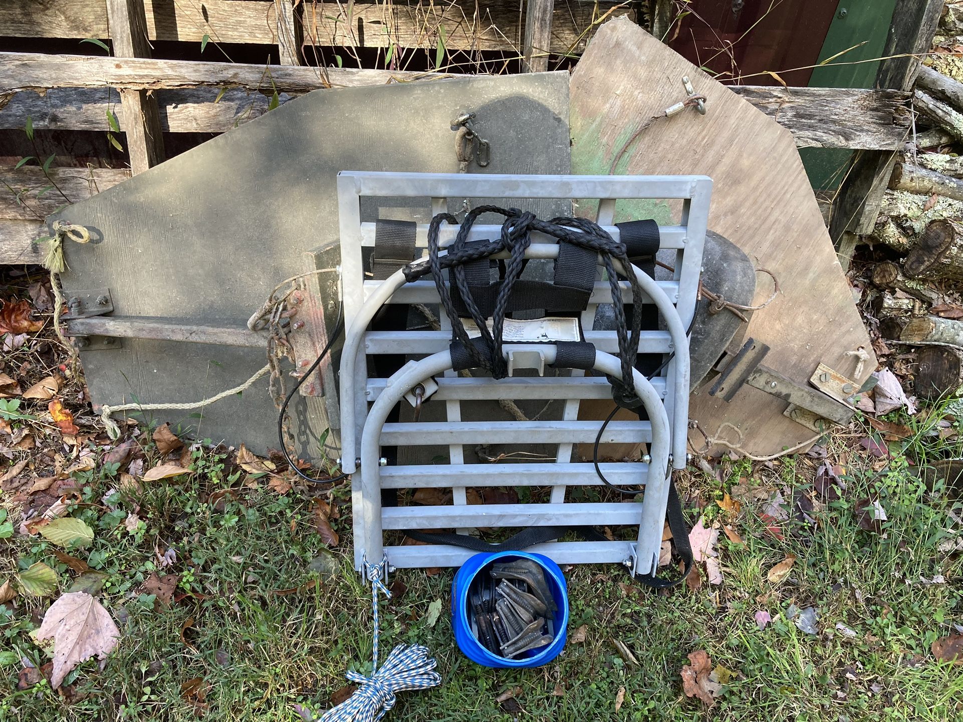 Hang-on hunting platforms