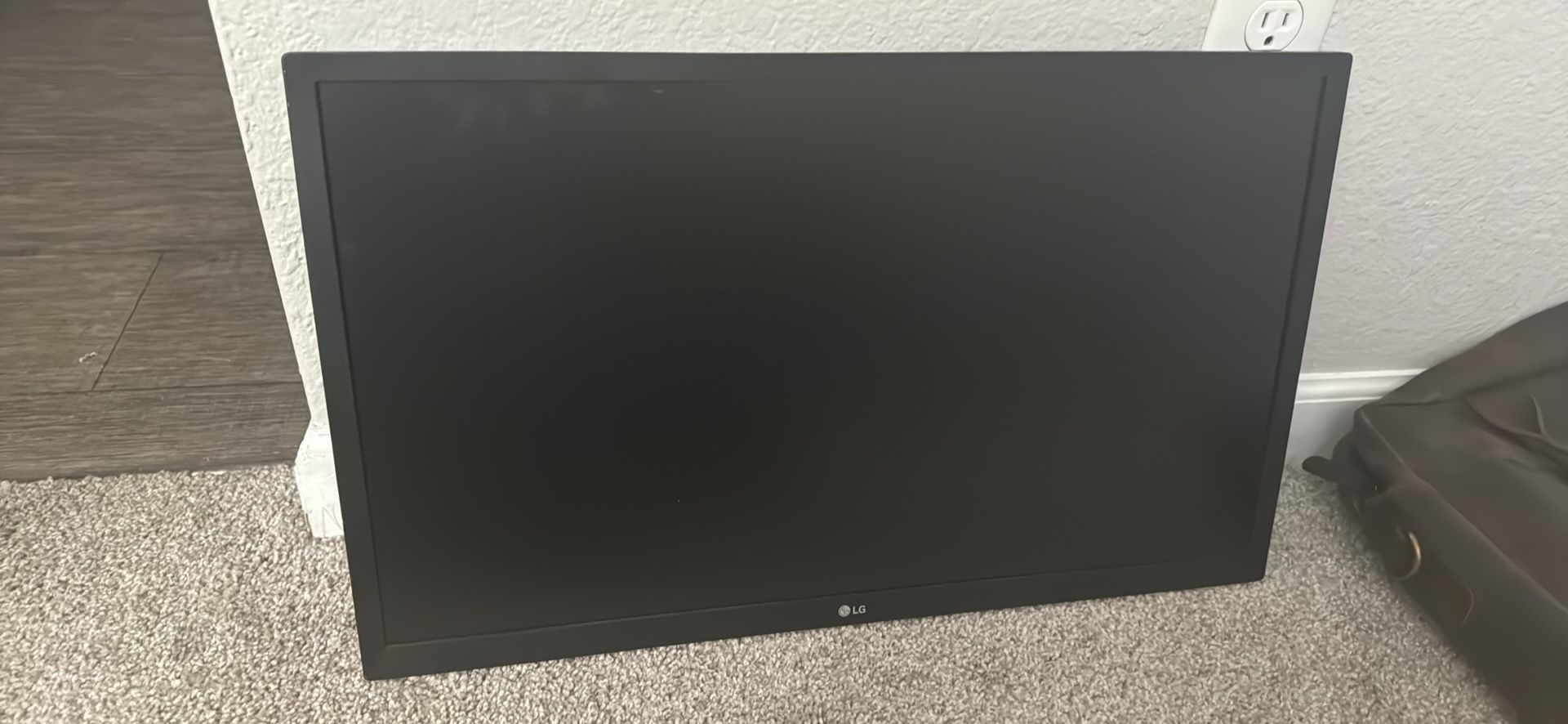 24” LG Monitor