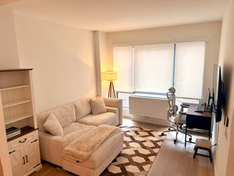 Complete 1-bedroom apartment furniture package. Beautifully furnished. $4,000 OBO