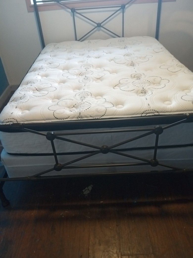 Bed frame Queen Size (Mattress Sold Separately)