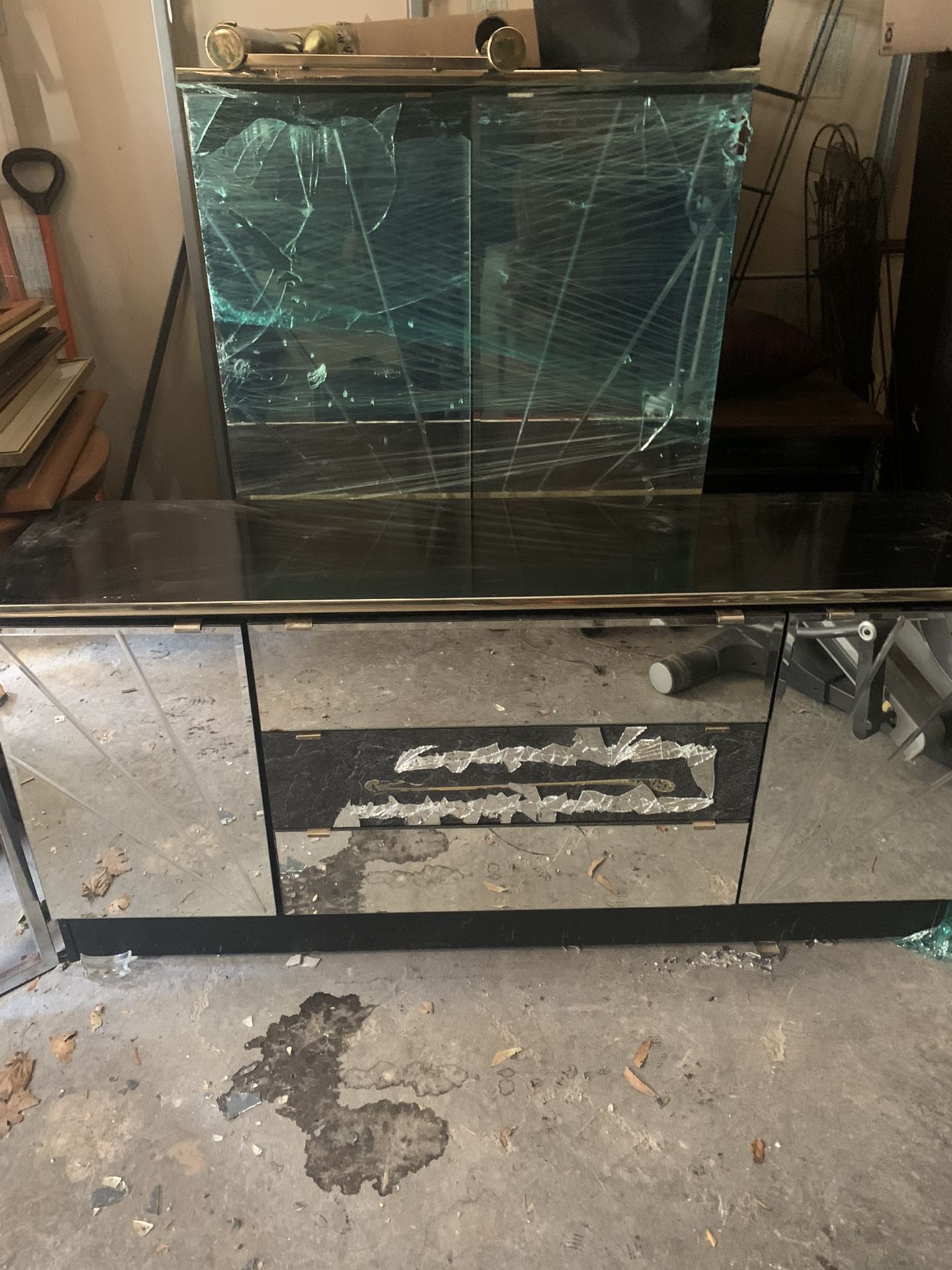 Dresser and Armoire (broken Mirrors) FREE!!!