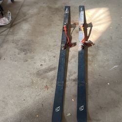 Snow Ski’s
