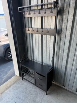 Hallway organizer
