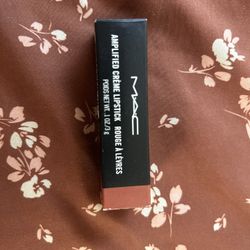 MAC Cosmetics Amplified Crème Lipstick
