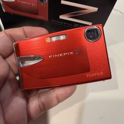 Fujifilm Finepix Z Red