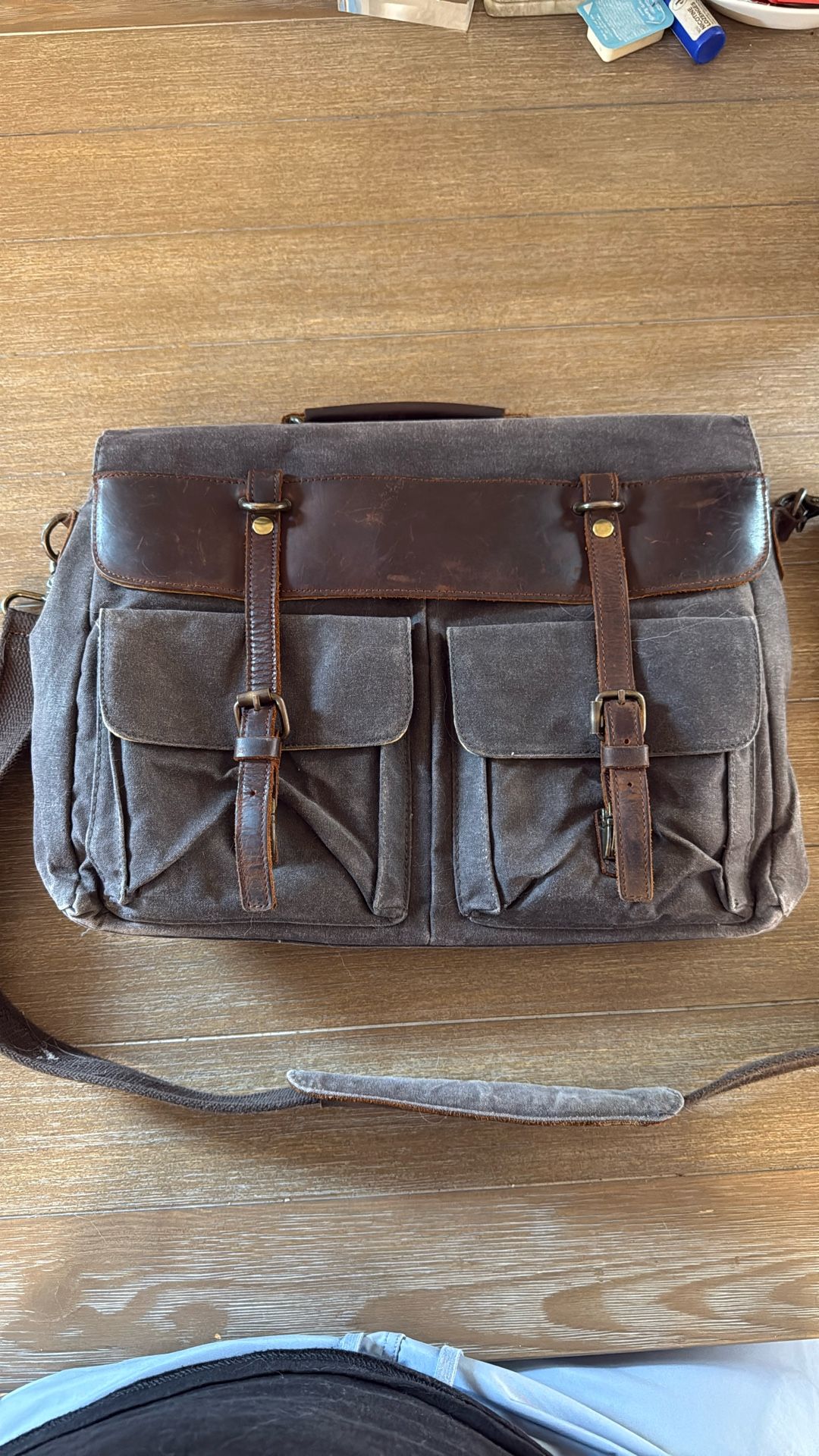 Men’s Messenger Bag