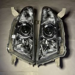 Toyota Highlander Headlight Year 2011-2013