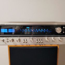 Vintage Pioneer SX-737

AM/FM Stereo Receiver 