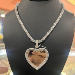 Heart Picture Pendant available in Gold and Silver 