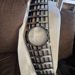 Mercedes Grille