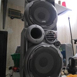 JVC Stereo and Bass Speaker Setup