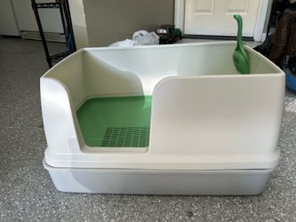 Tidy Cat Breeze litter box