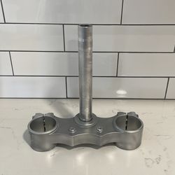 2003 to 2007 KTM 250 Sx lower triple clamp