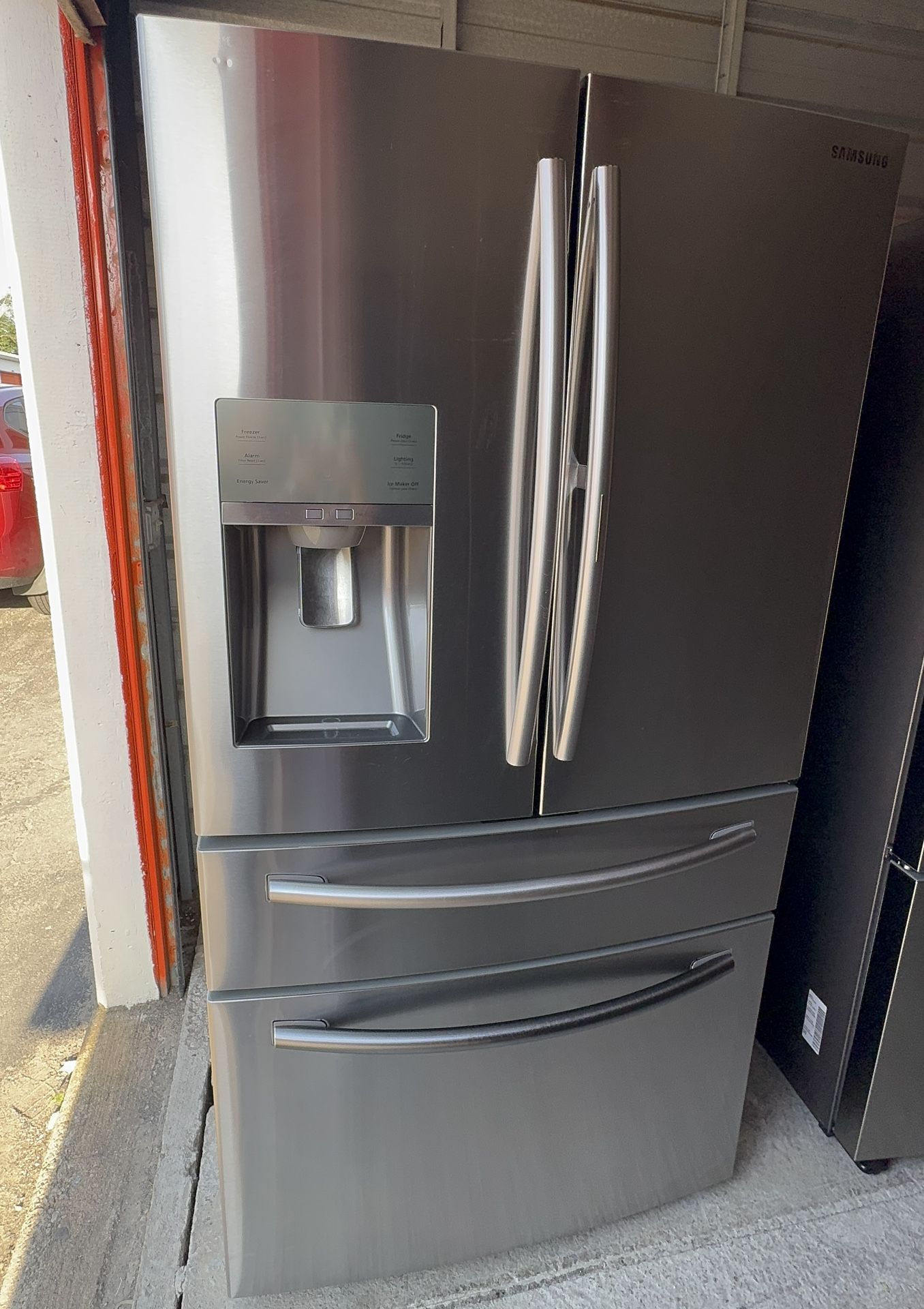 Samsung 28 cu. ft. Food Showcase 4-Door French Door Refrigerator in Stainless Steel 