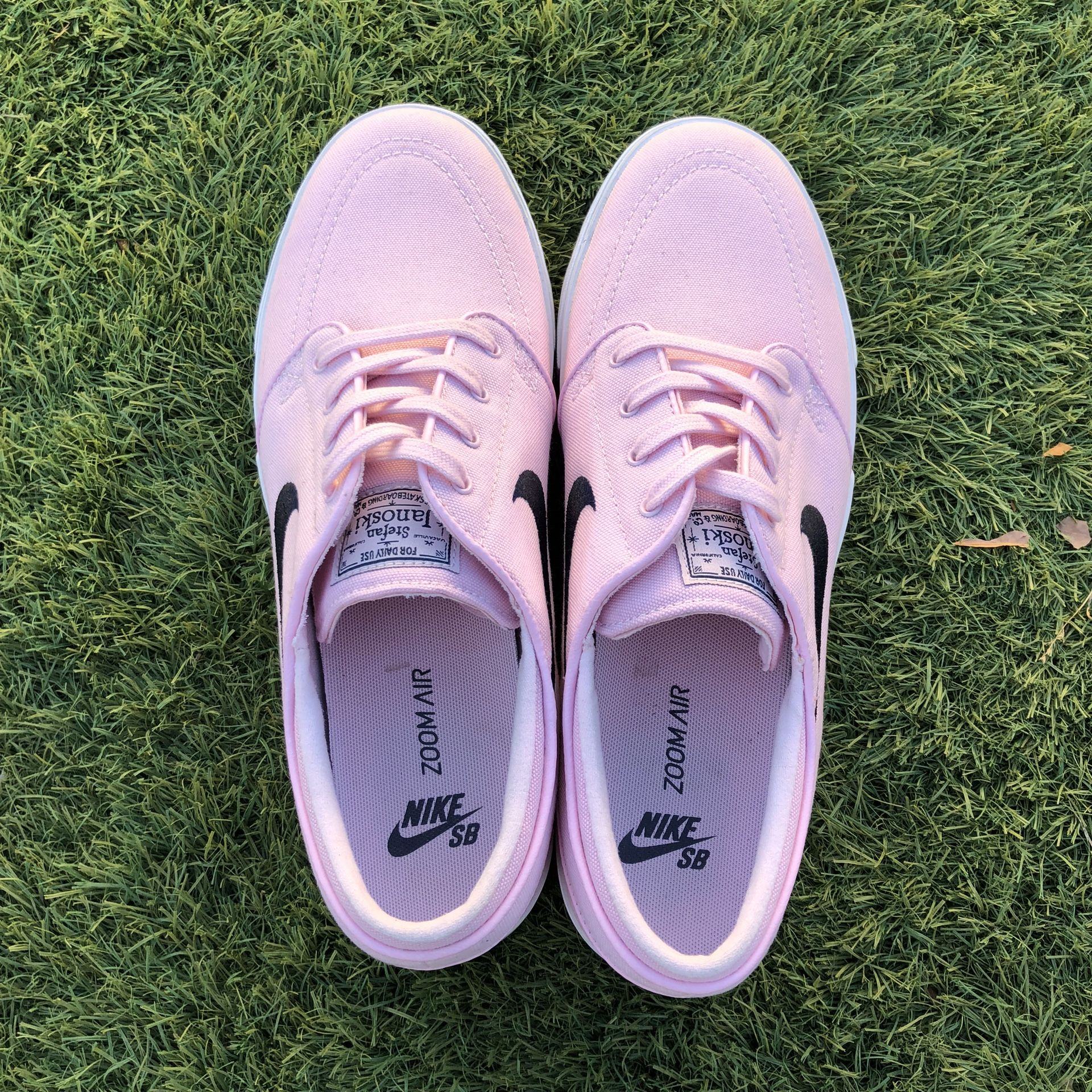Nike sb janoski prism pink hot sale