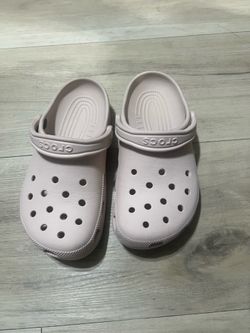 Crocs size 8