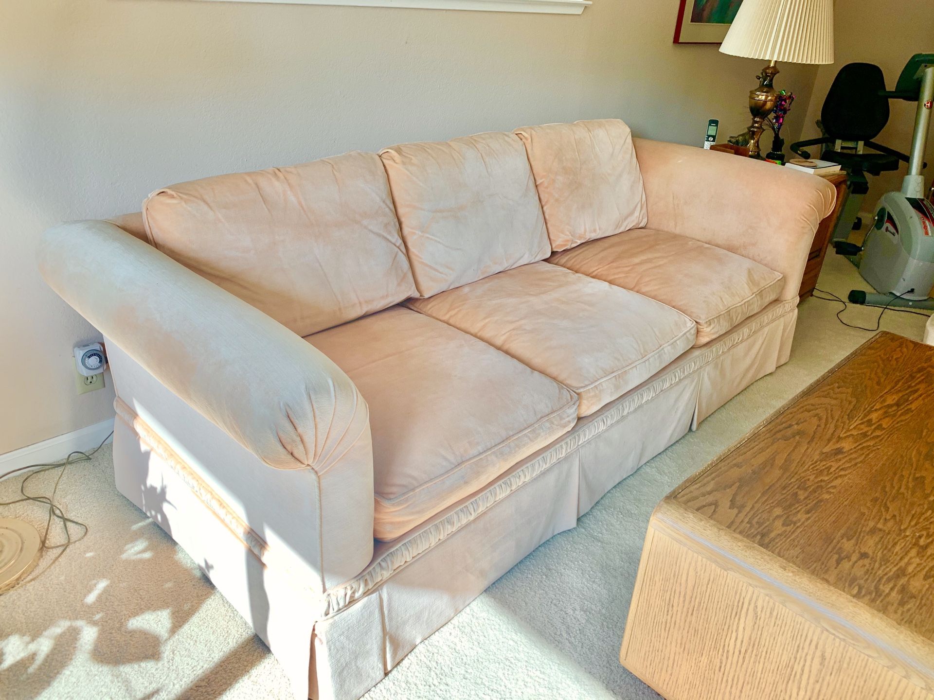 Sofa Couch Comfortable Velvet Great Condition Peach