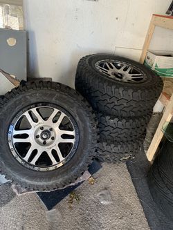 Jeep Wrangler brand new Wheels and tires for sale