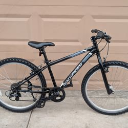 24"x2.0. SPORT TRIAL ROCKRIDER BOYS MOUNTAIN BIKE. 1X6 SPEEDS LIKE NEW WITH FRESHLY TUNE UP 👌🏼